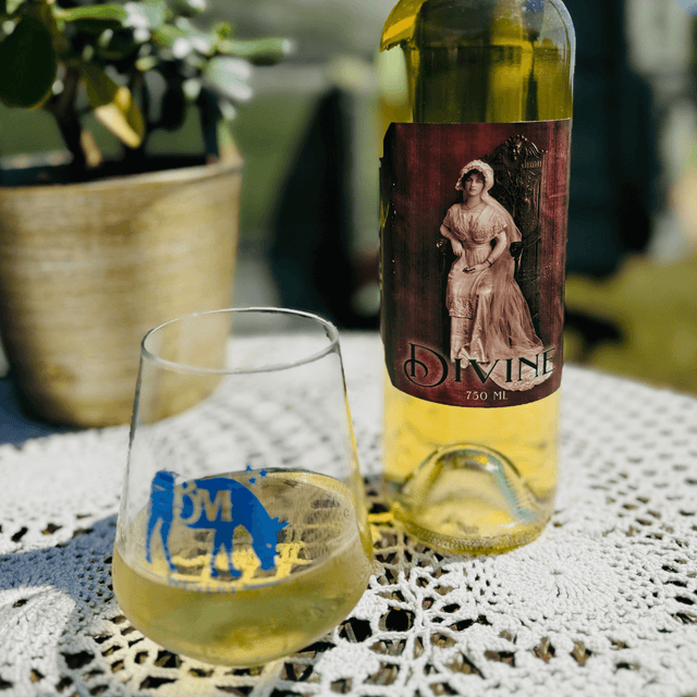 Texas Made White Wine | Blue Mule Winery